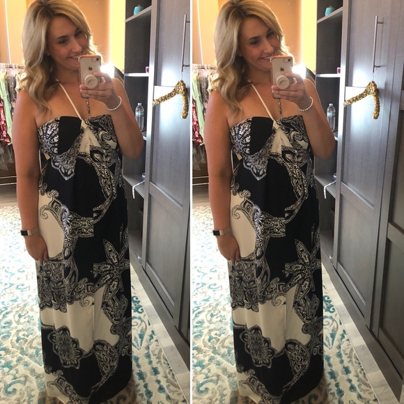 S-L Black and white vacation beach Maxi dress - Picture 2 of 2